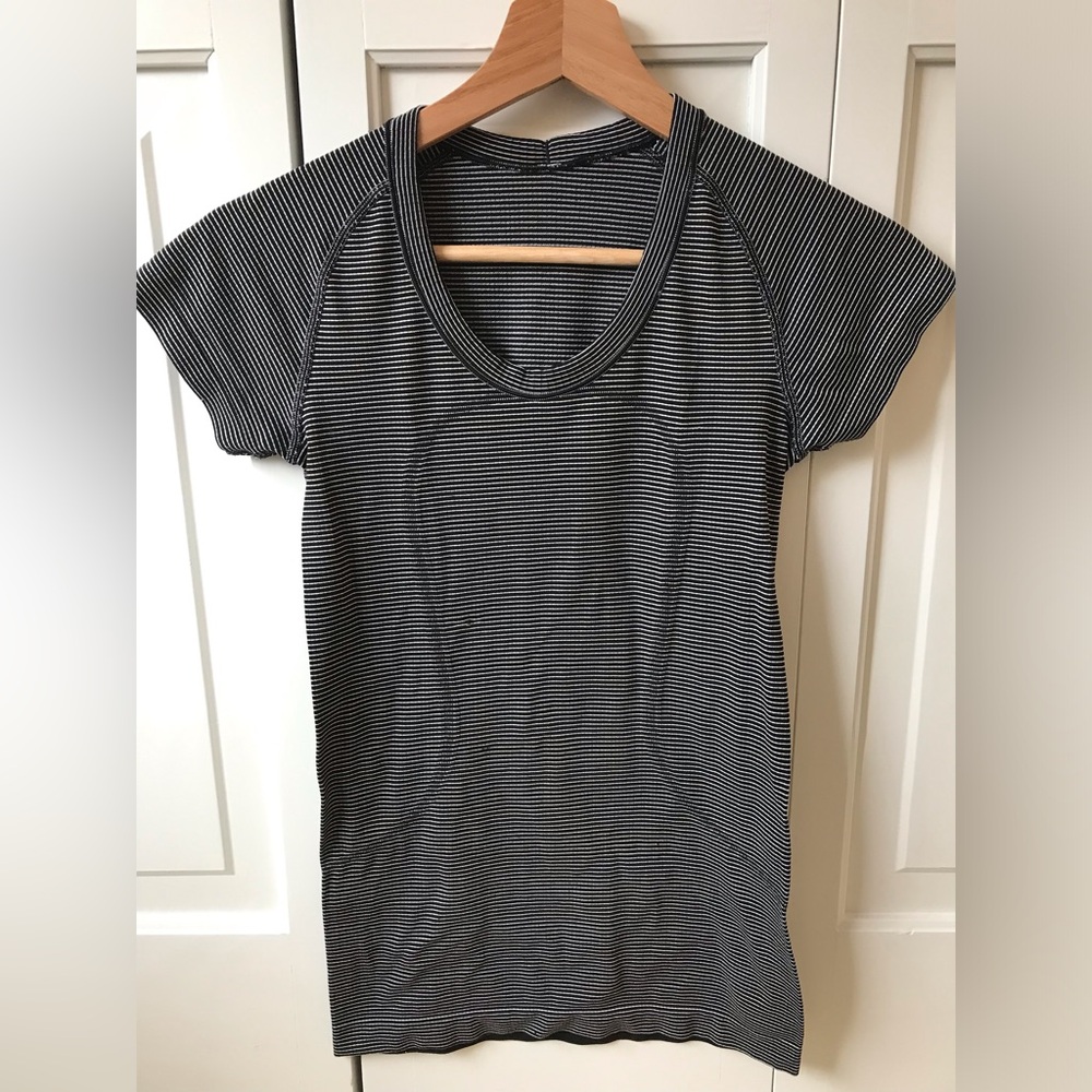Lululemon womens swiftly tech short sleeve